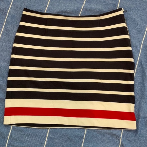 Banana Republic Skirt - Picture 1 of 3